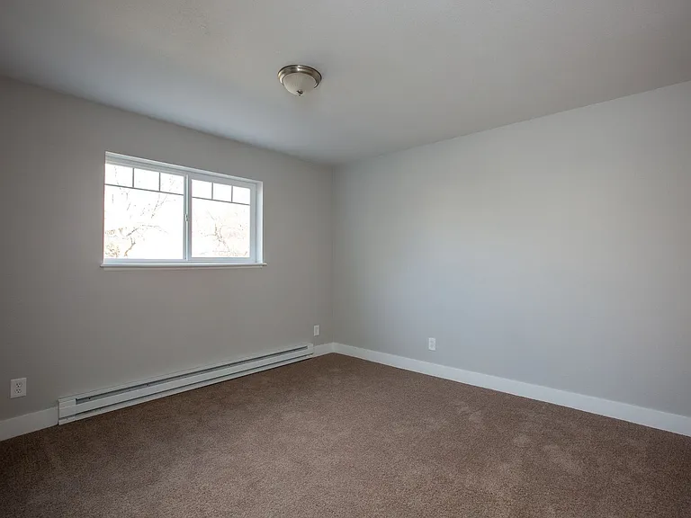 2628 Redwing Rd #8 — Photo 14
