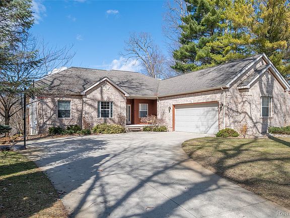 3rd image of 4204 Pavilion Ct