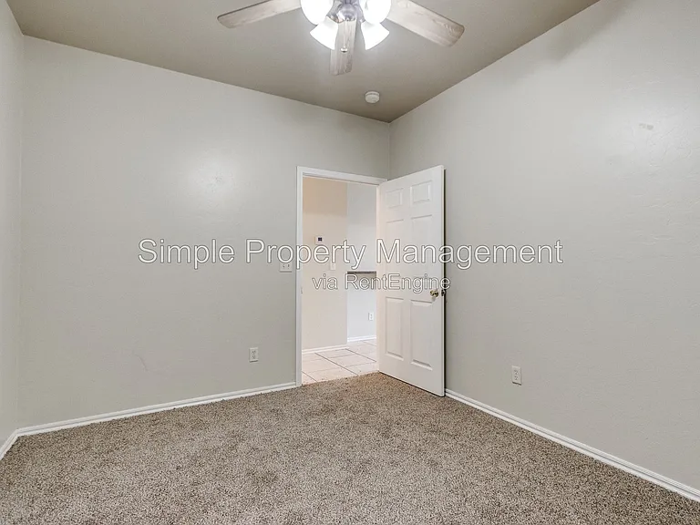 14625 Gilbert St #C — Photo 9