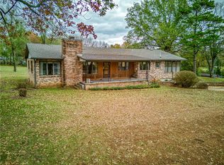208 Bunch Springs Rd, Berryville, AR 72616