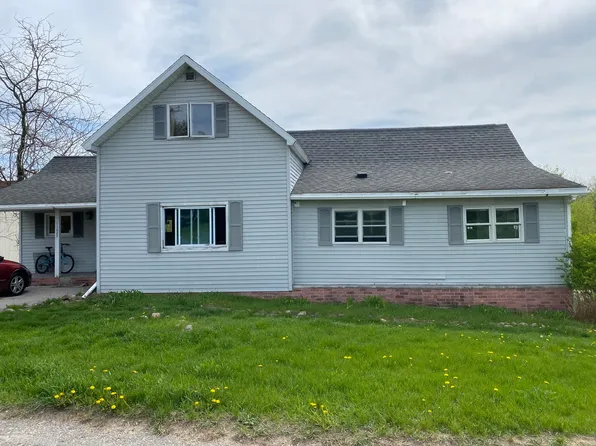 11023 S 43rd Rd, Cadillac, MI 49601