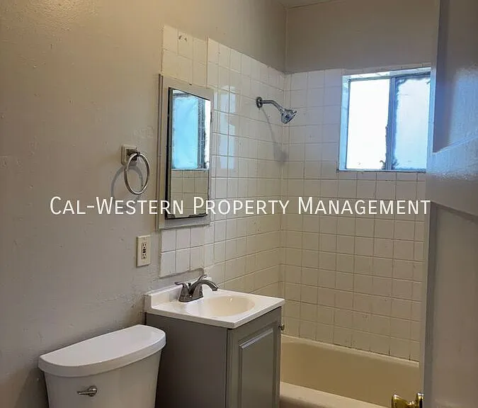1817 Stowe Ave #A — Photo 5