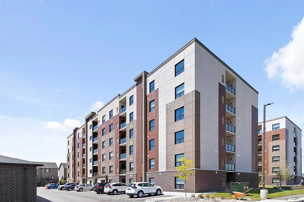 2 bed, 2.0 bath, 1185 sqft, $2,250 — Photo 2