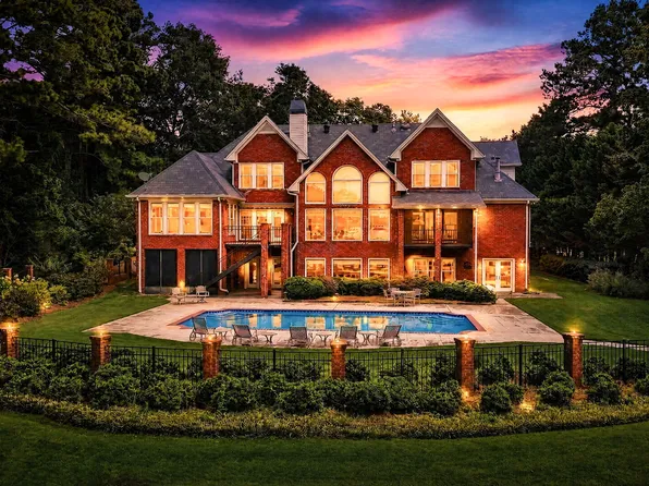 3117 Lake Park Dr, Jonesboro, GA 30236