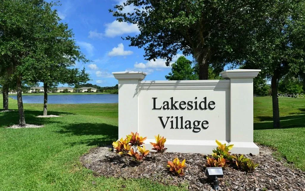 2 bed, 2.5 bath, 1429 sqft, $1,800 — Photo 3