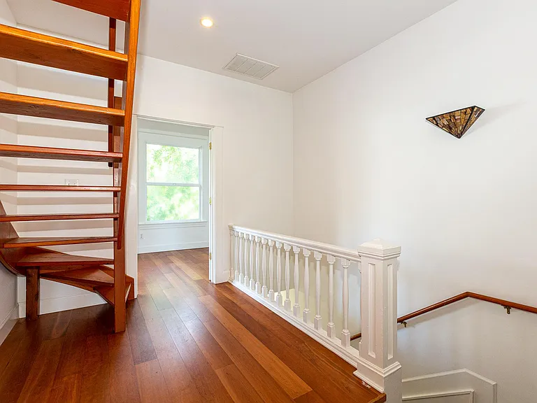 235 Downey St — Photo 1