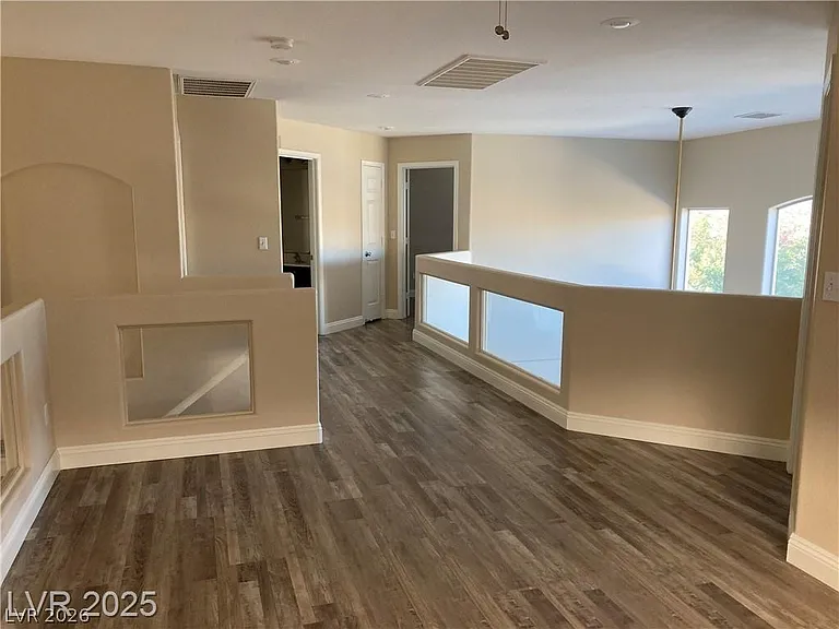 3120 Whispering Canyon Ct — Photo 24