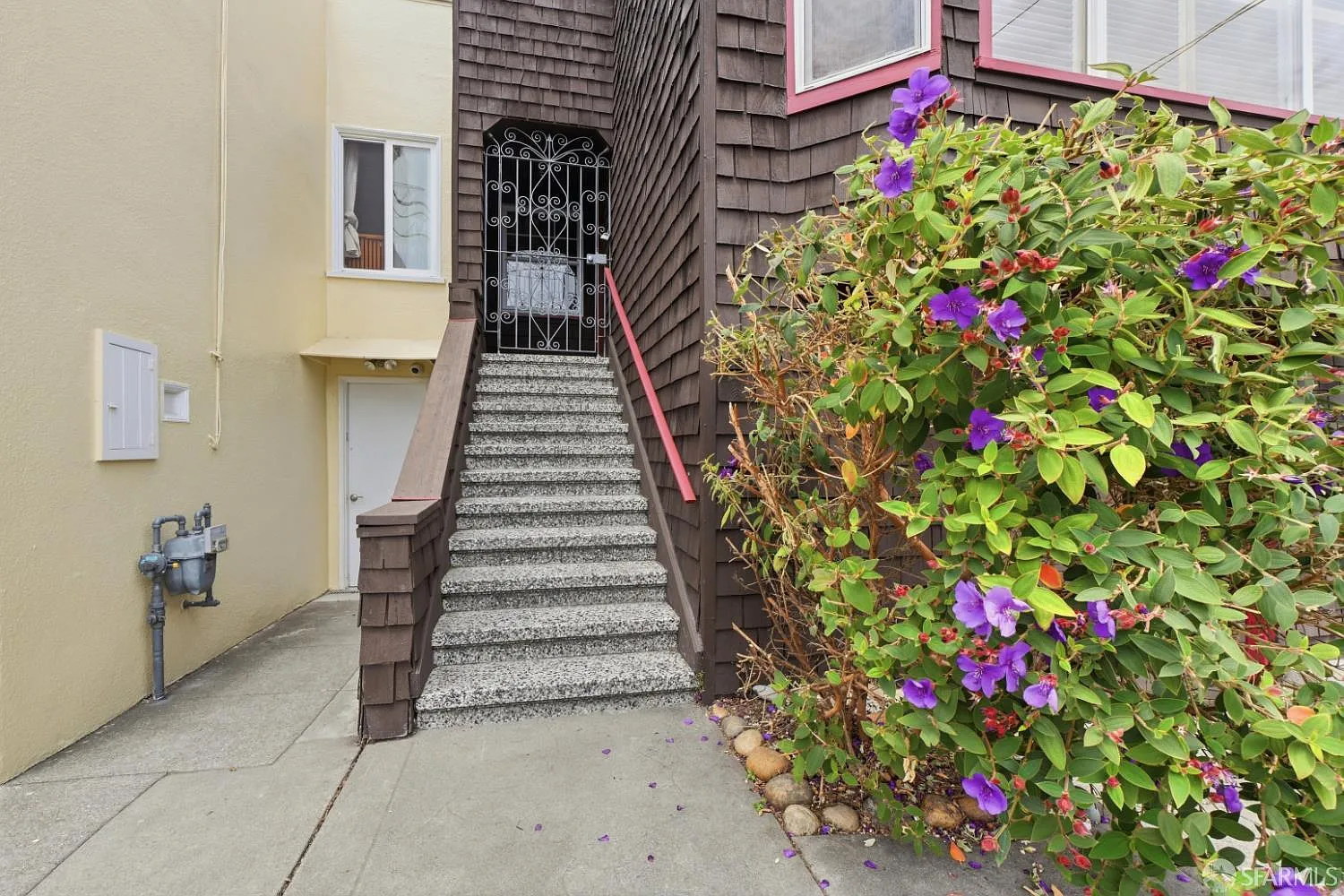 944 Madrid St - Photo 5