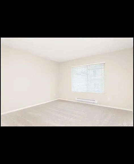 9503 Hancock Ave SE — Photo 2
