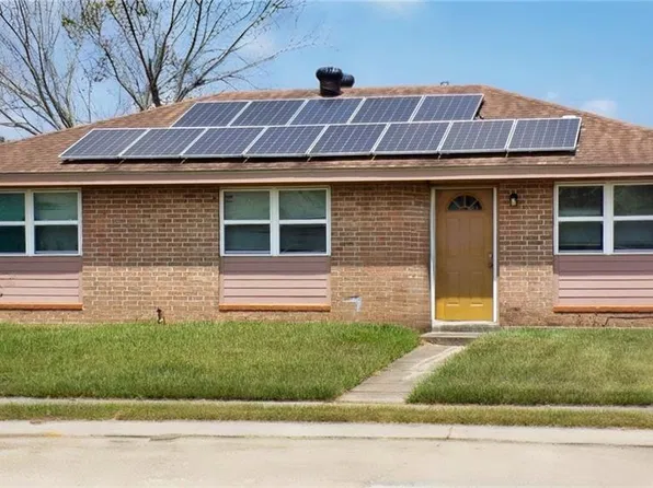 2128 Guerra Dr, Violet, LA 70092