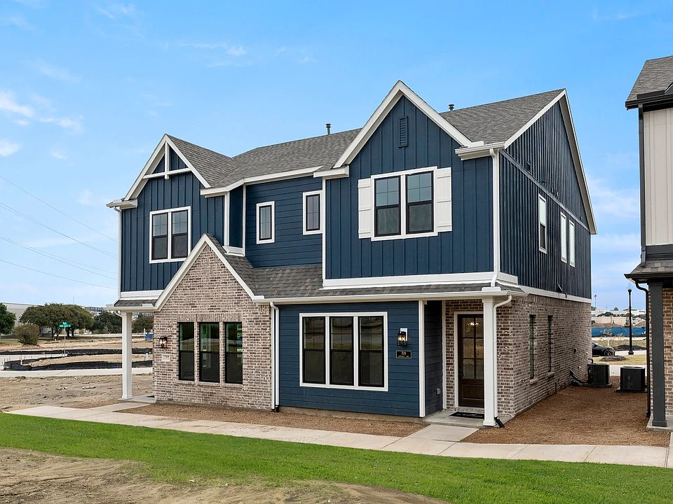 Collin Creek - Matthews Elevation Image 1