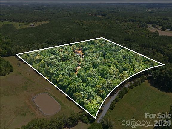 3rd image of 25611 Bridgeport Rd