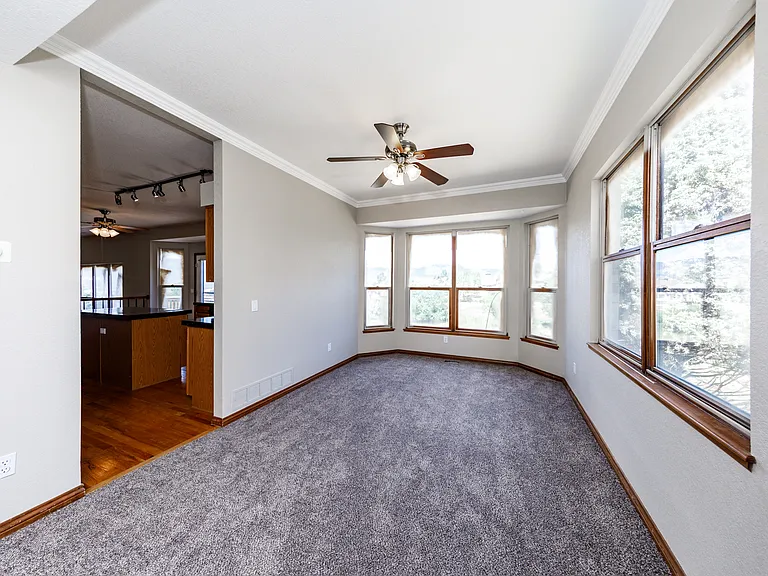 15210 Steinbeck Ln — Photo 23