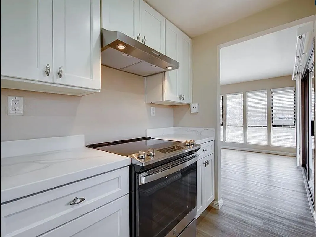 2 bed, 2.0 bath, 944 sqft, $2,650 — Photo 1