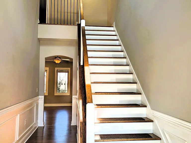 673 S Ashe St — Photo 4