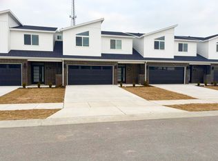 470 Azurite Rd, Centerton, AR 72719
