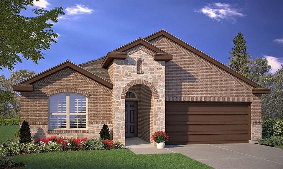 D,R, Horton's Blanco Floorplan Elevation B. All Photos shown here may not depict the specified home & features included are for illustration purposes only