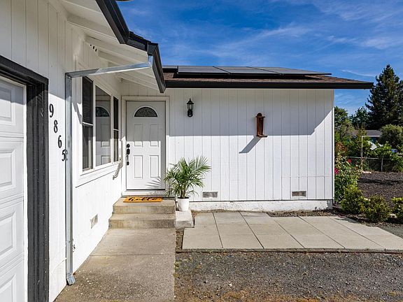 2nd image of 9865 Sunray Place