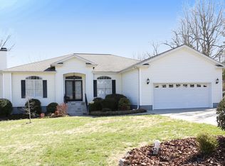 3312 Marlborough Rd, Burlington, NC 27215