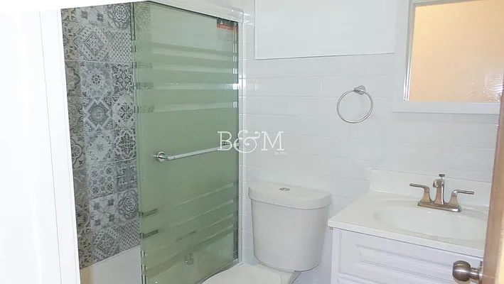 Rented by Brick&Mortar | media 18