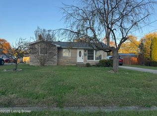 2413 Paddock Ln, Louisville, KY 40216