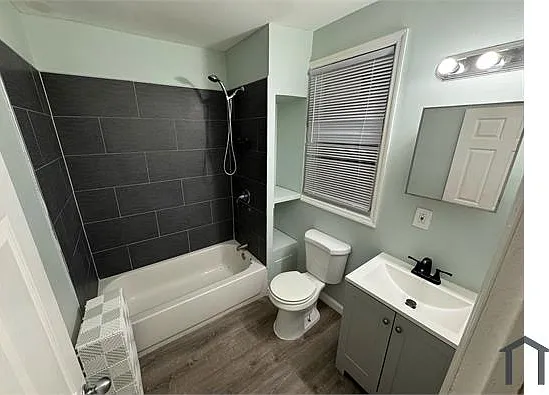75 Carnegie Ave #4 — Photo 3