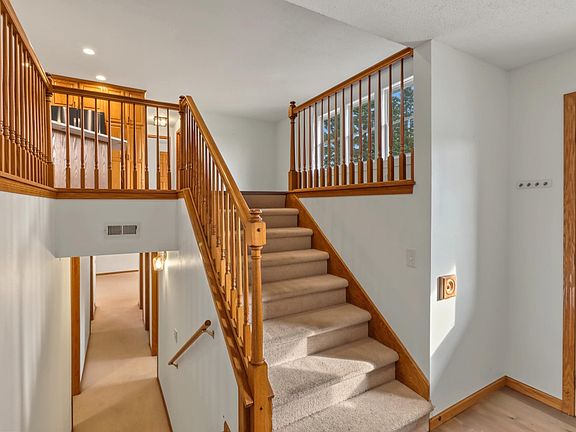 5th image of 21240 Brookridge Ln