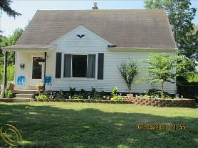 2nd image of 30707 Elmwood St