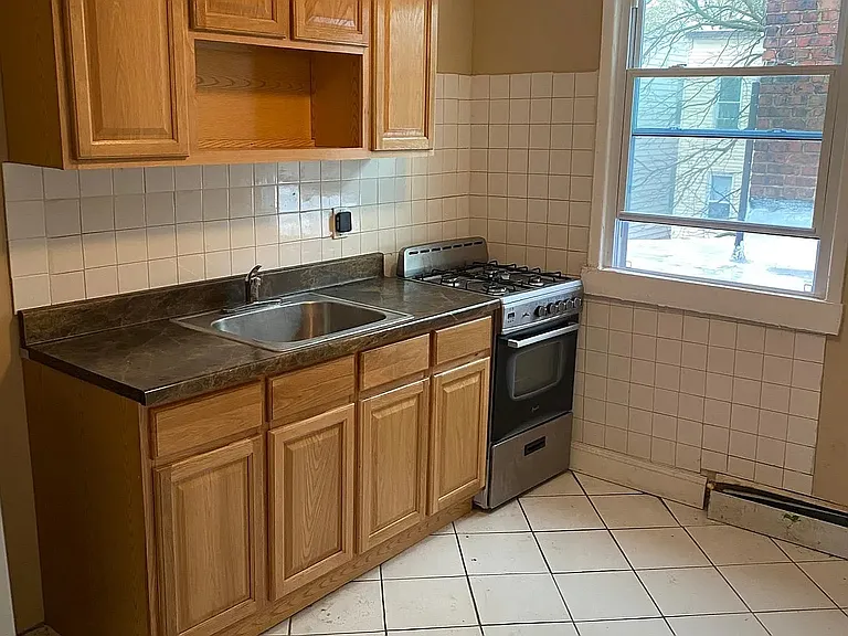 121 Brookdale Ave #C — Photo 4