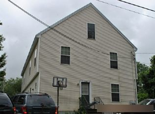 16 Front St, Rochester, NH 03868