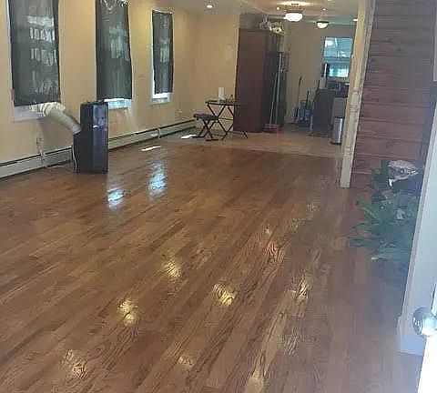 5th image of 11618 170th St