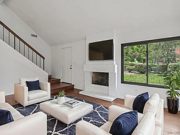4th image of 10716 Escobar Dr