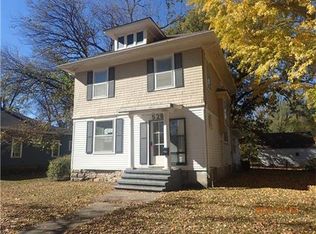 528 S Willow St, Ottawa, KS 66067
