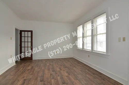 208 Olyphant Ct #A Photo 1 208 Olyphant Ct #A Photo 1