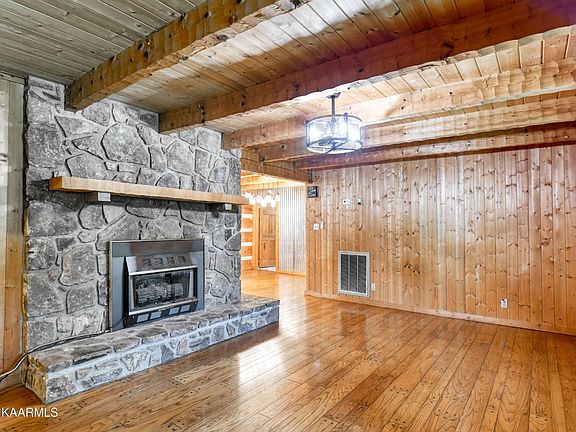 3rd image of 8422 Carter Mill Dr