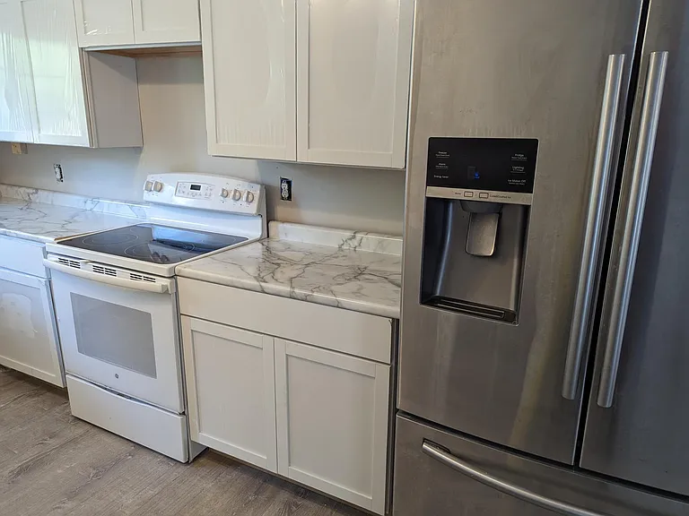 2611 Browning Ave — Photo 9