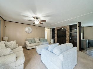 103 County Road 370, Splendora, TX 77372