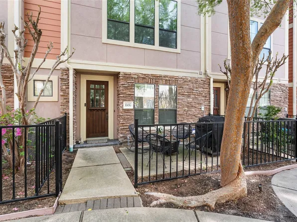 1045 W 22nd St #G, Houston, TX 77008