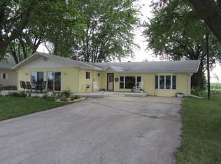 7392 Twin Lakes Rd, Manson, IA 50563