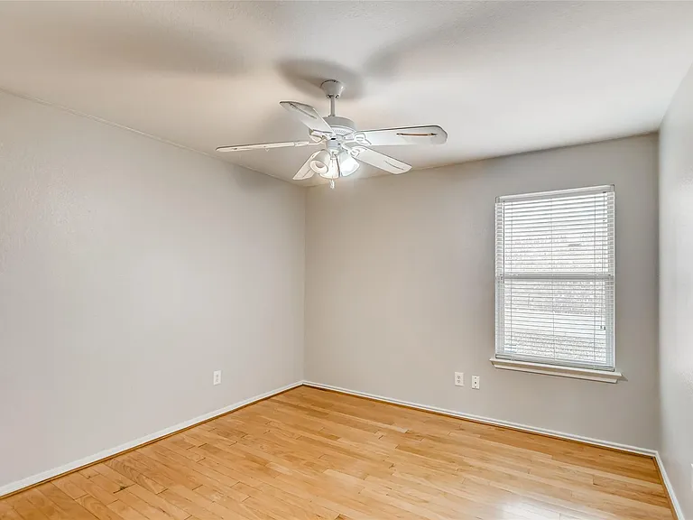 1504 Julianas Way — Photo 13