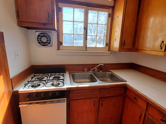 4th image of 1039 Chipeta Ave APT 6