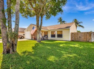 7911 Bishopwood Rd, Lake Worth, FL 33467