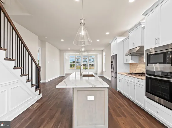 665 Appaloosa Rd #158, Downingtown, PA 19335