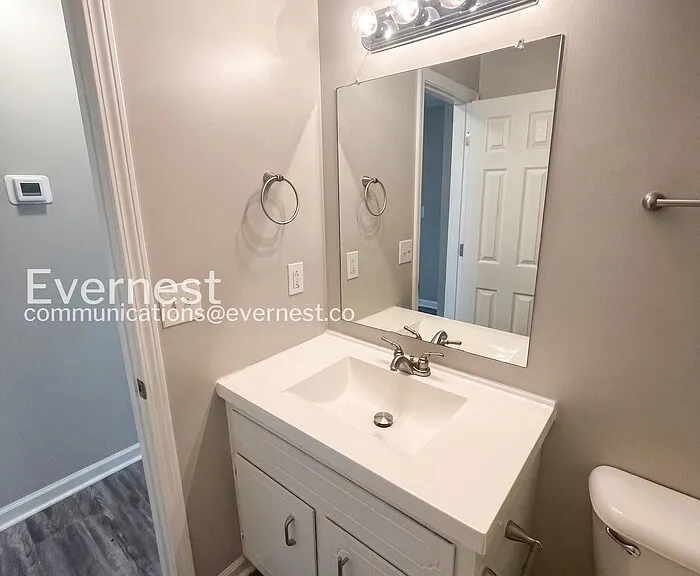 320 Donna Dr — Photo 14