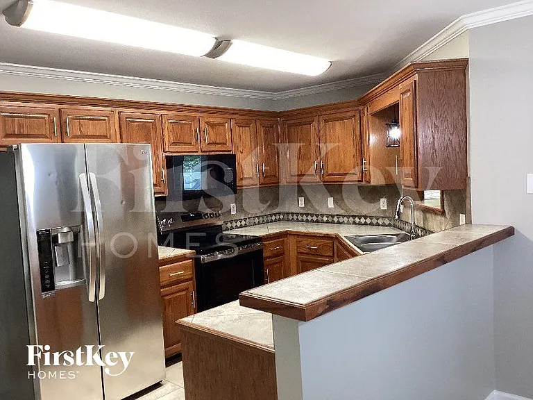 1362 Archer Pl — Photo 6