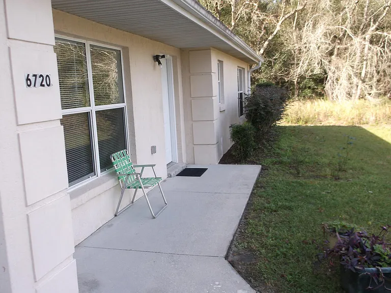 6720 SE 52nd Pl — Photo 2