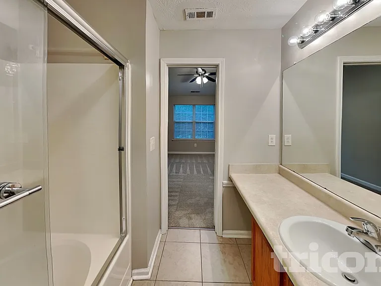 1047 Winterglen Way — Photo 7