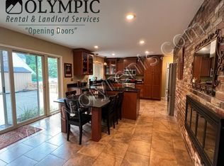 3506 Holiday Dr SE, Olympia, WA 98501