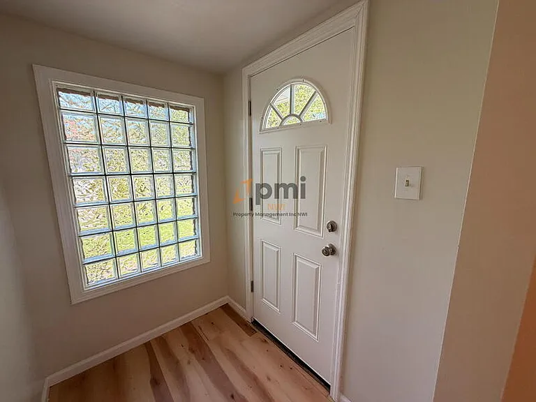 4816 Massachusetts St — Photo 7