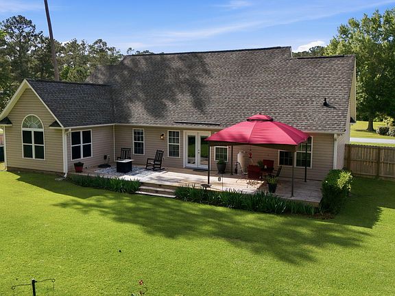 5th image of 206 War Admiral Drive